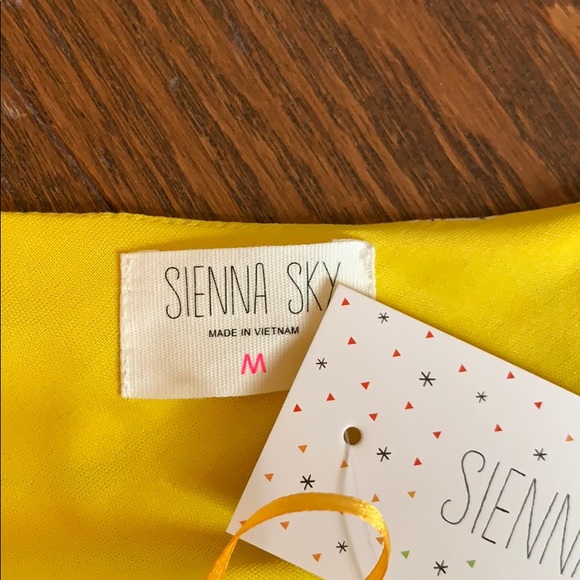 Sienna Sky button tie front blouse - Picture 2 of 3